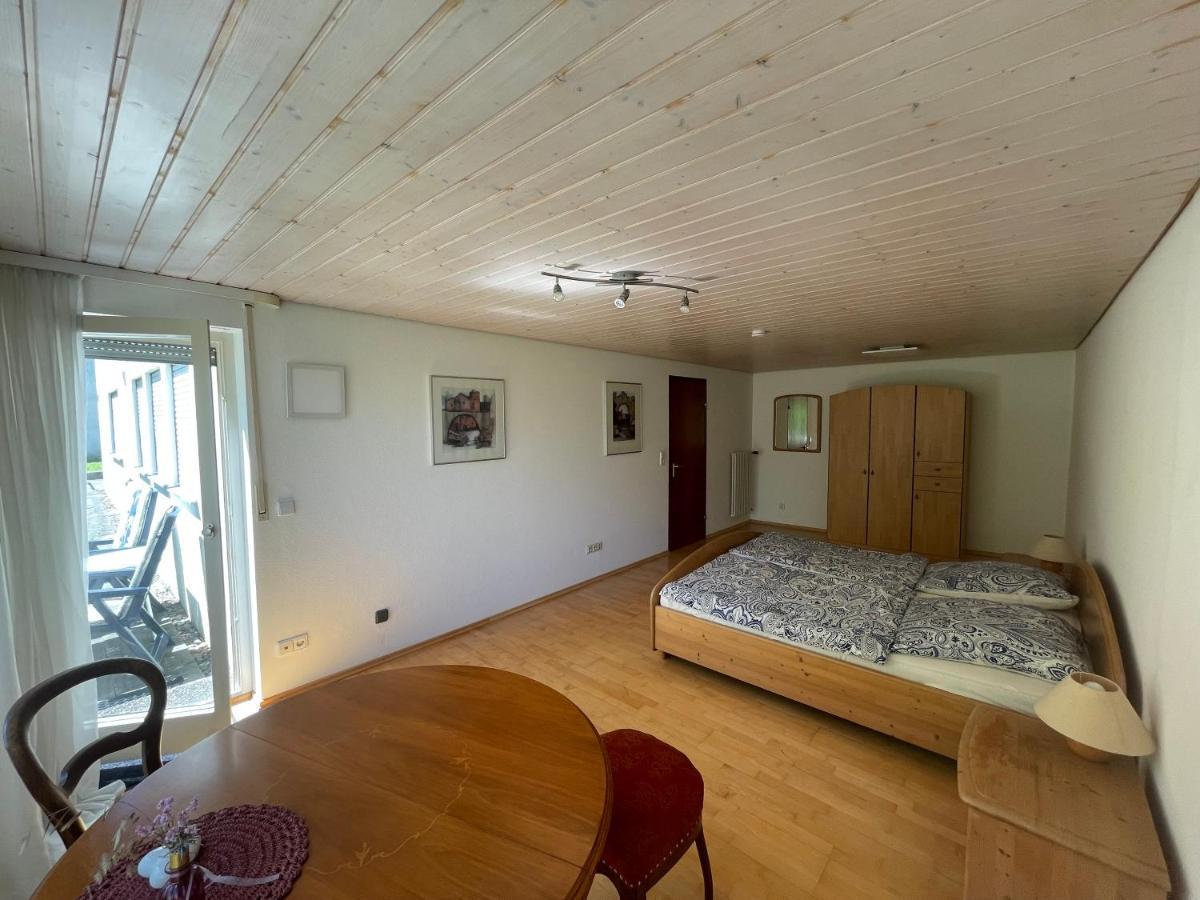 2-Zimmer-Nichtraucher-Ferienwohnung Strobel Tübingen Exterior foto
